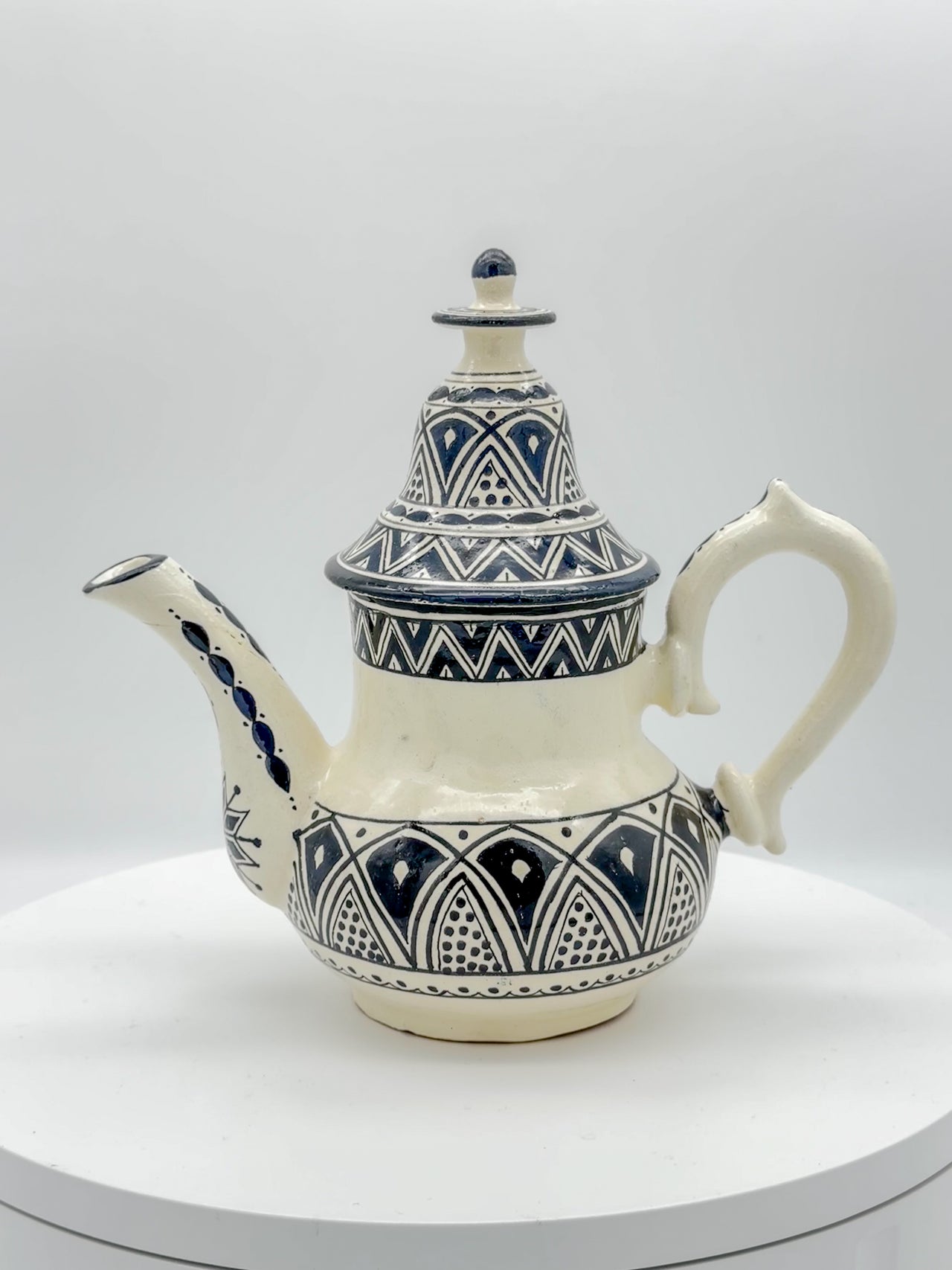 BERADI teapot